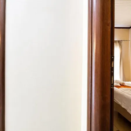 Avra Hotel