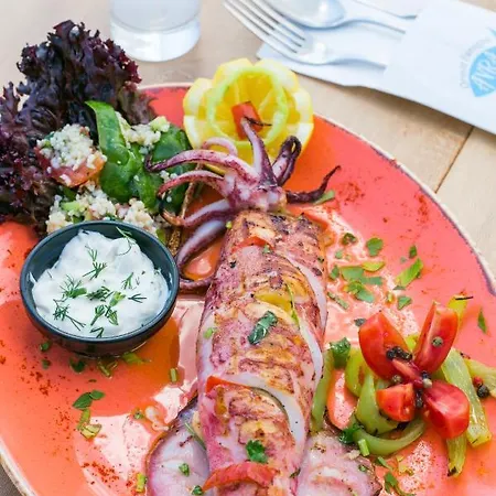 Avra 3* Ormos Panagias