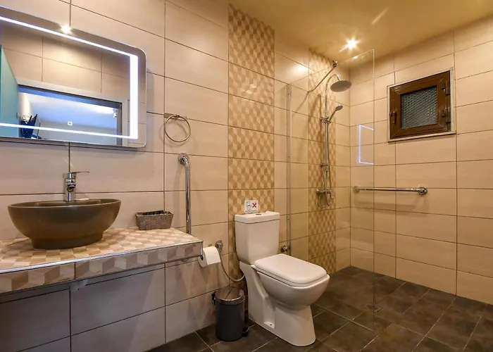 Avra Hotel
