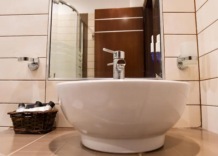 Hotel Avra