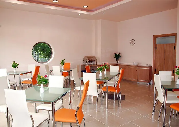 Hotel Avra