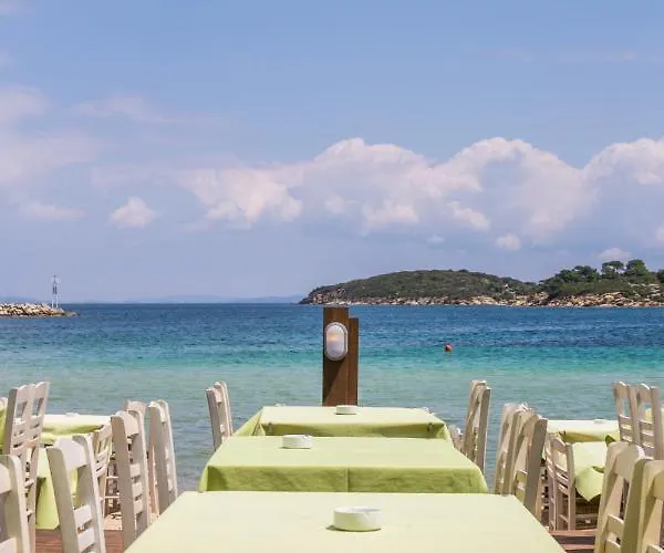 Avra Hotel