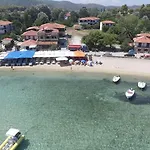 Hotel Avra