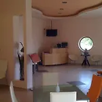 Avra 3*