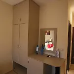 Hotel Avra 3*