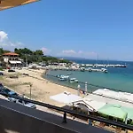 Avra Hotel 3*