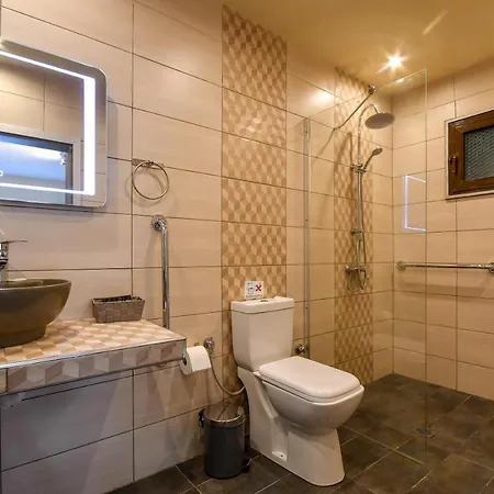 Avra Hotel