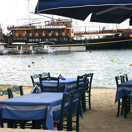 Hotel Avra 3*