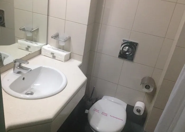 Avra אורמוס פנגיאס