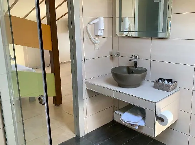 Avra מלון אורמוס פנגיאס