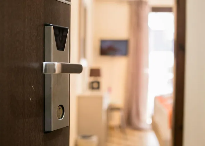 Avra אורמוס פנגיאס