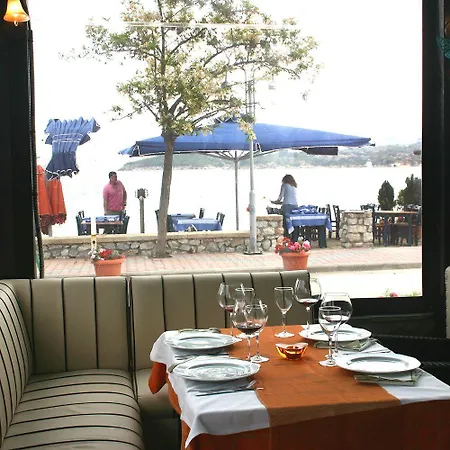 Avra 3* Ormos Panagias